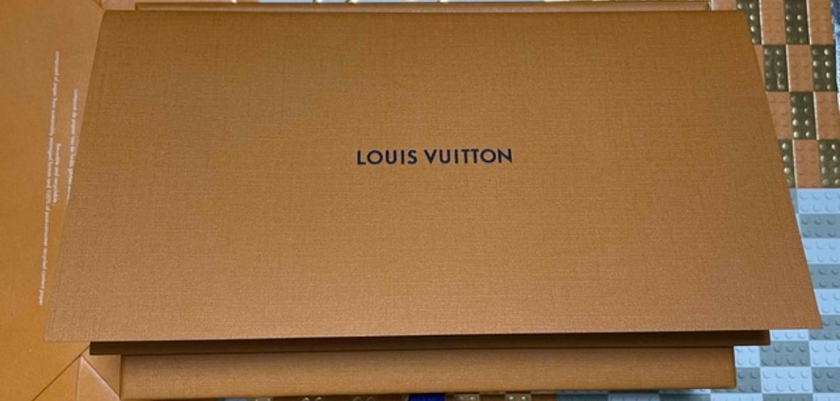 Louis Vuitton - Louis Vuitton x Yayoi Kusama Passport Cover (Used)